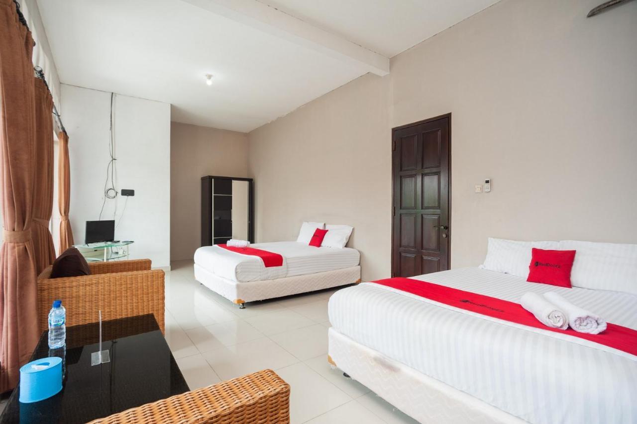 Reddoorz Syariah Near Taman Air Mancur Bogor Hotell Exteriör bild